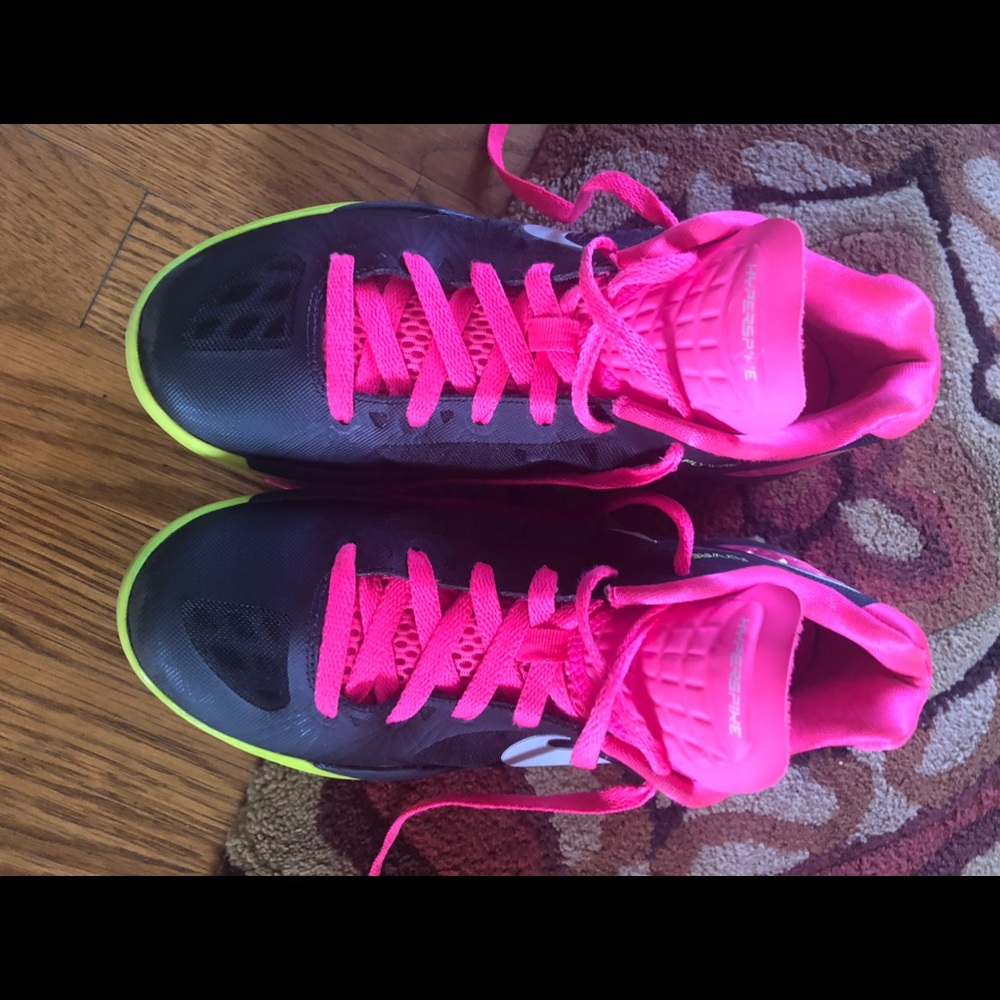 Nike HyperSpike volleyball shoes size 8.5